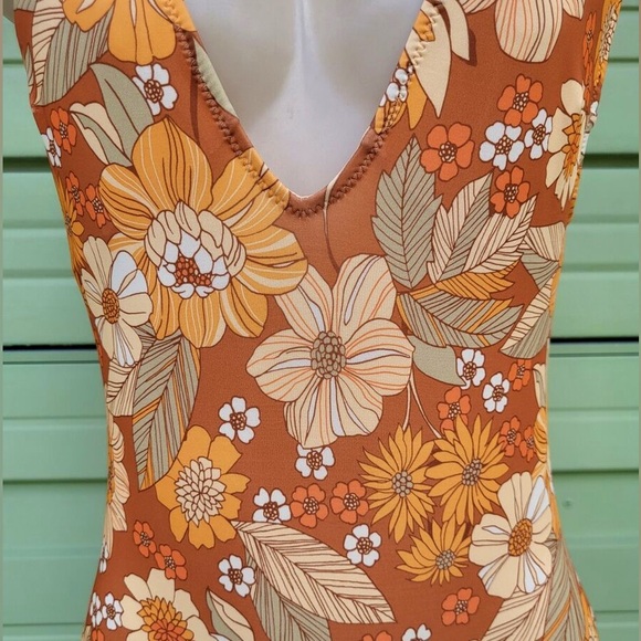 Zara Deep V Floral One Piece Swimsuit - Picture 2 of 3